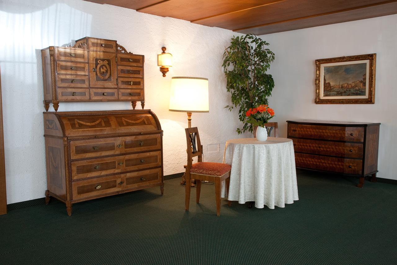 Hotel Gruener Baum Bressanone Esterno foto